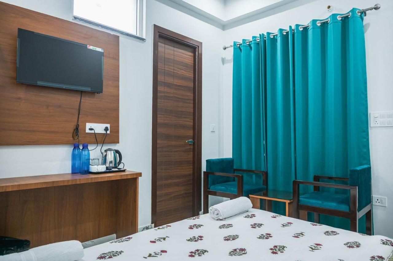 The Vinayak By Le Pension Stays Rishikesh Exterior photo